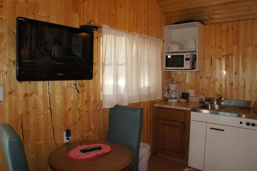 Fairmont Mountain Bungalows Fairmont Hot Springs Szoba fotó
